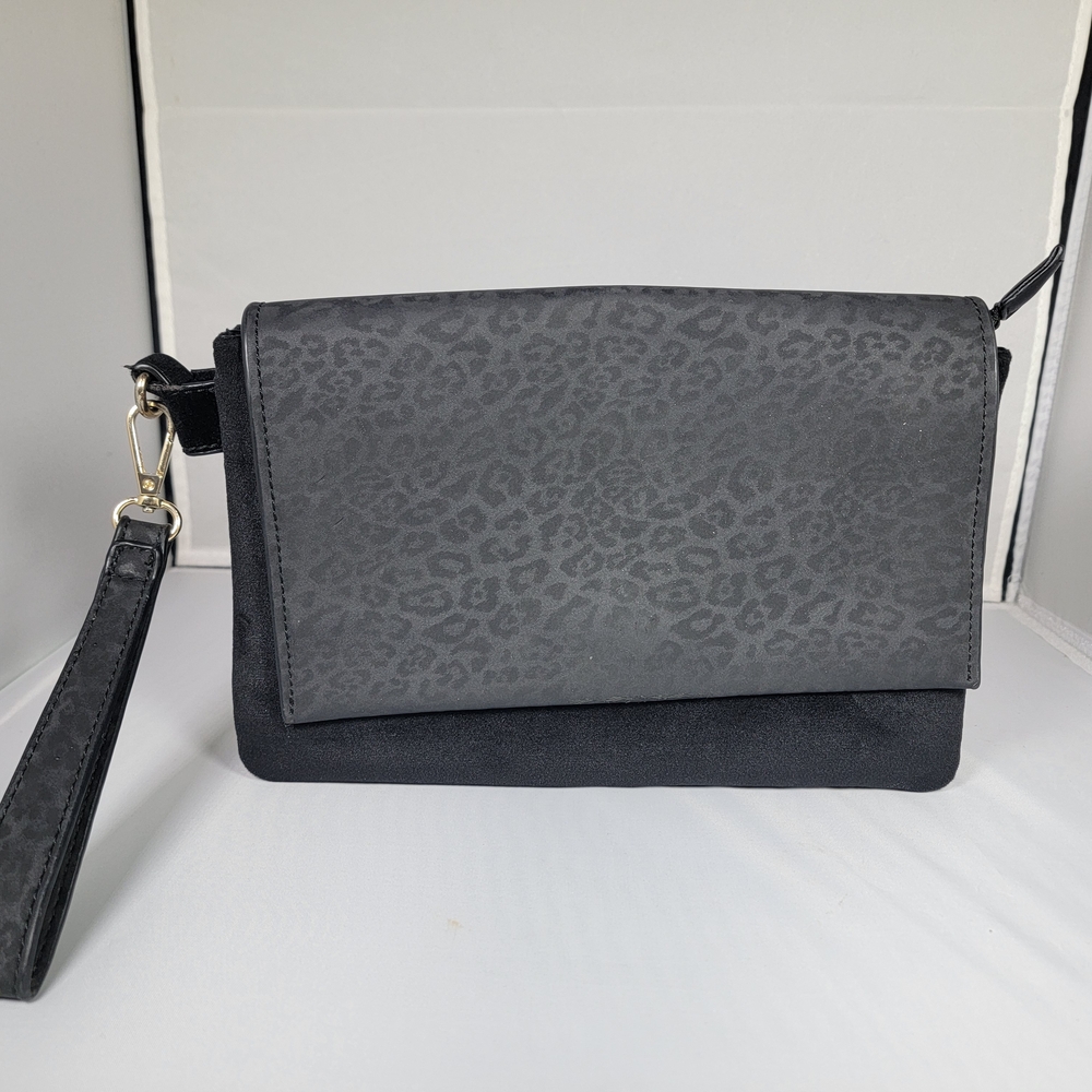 Elegant Black Leopard Print Women's Bag